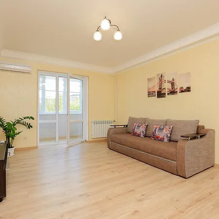 On Obolonskiy Prospect 16v Apartamento